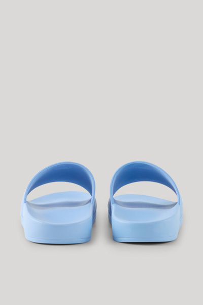 Leads to product detail page "Stampa fine oceano sandals in light blue"
