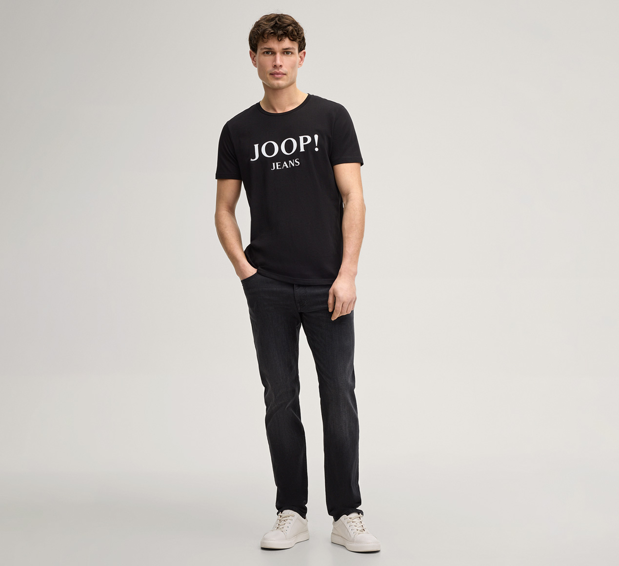 JOOP! presents the product Alex T-Shirt in Black from the category T-Shirts & Sweatshirts