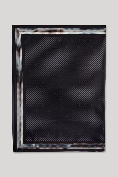 Leads to product detail page "Brismar beach patterned pareo in black"