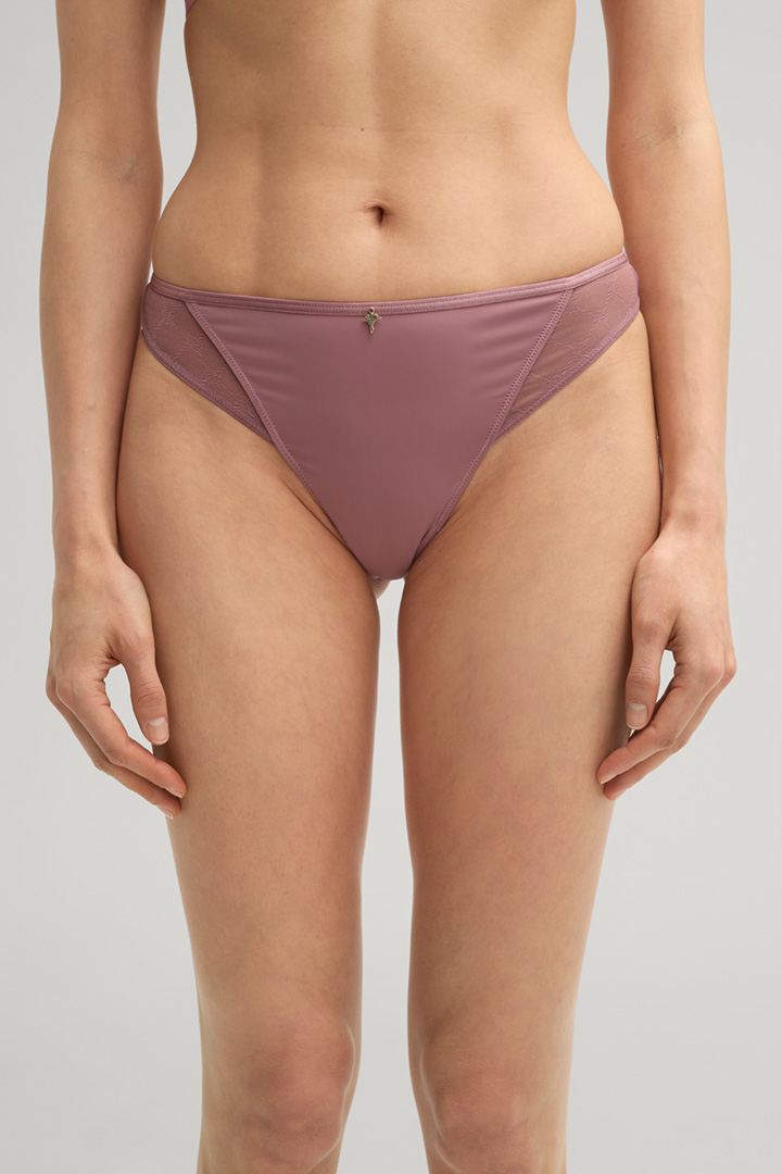 Thong in Mauve