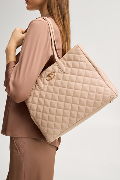 Leads to product detail page "Bellagio sila handbag in sesame"