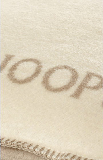 Führt zu Produktdetailseite „null"