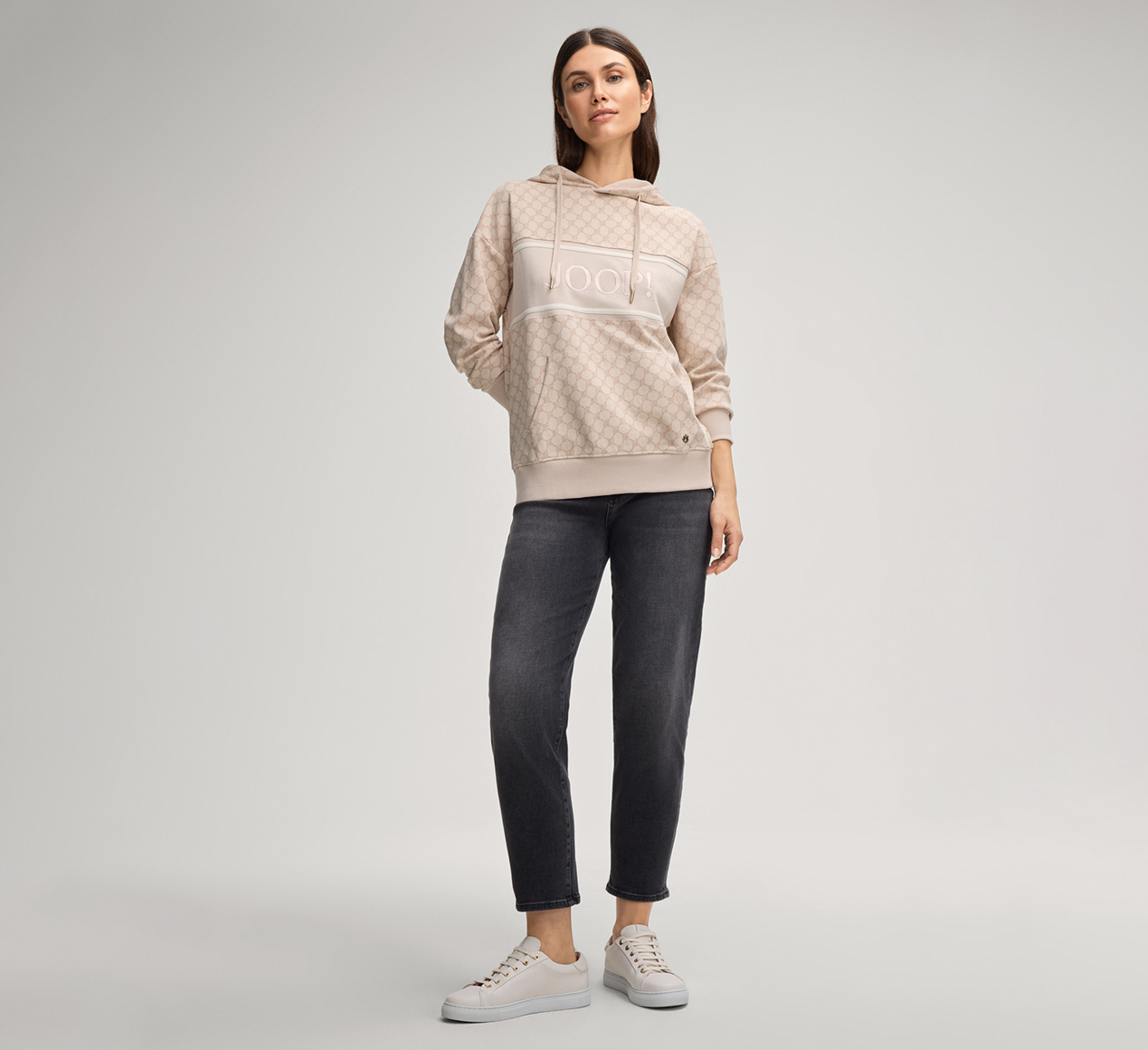 JOOP! präsentiert das Produkt Cornflower Hoodie in Hellbeige aus der Kategorie Shirts & Sweats