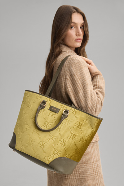 Ricamo Dolce Meryl Handbag in Green