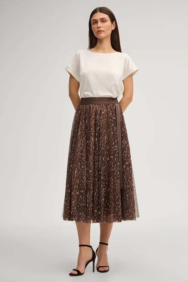 Führt zu Produktdetailseite „A-Linien-Rock Fridi in Braun Leomuster"