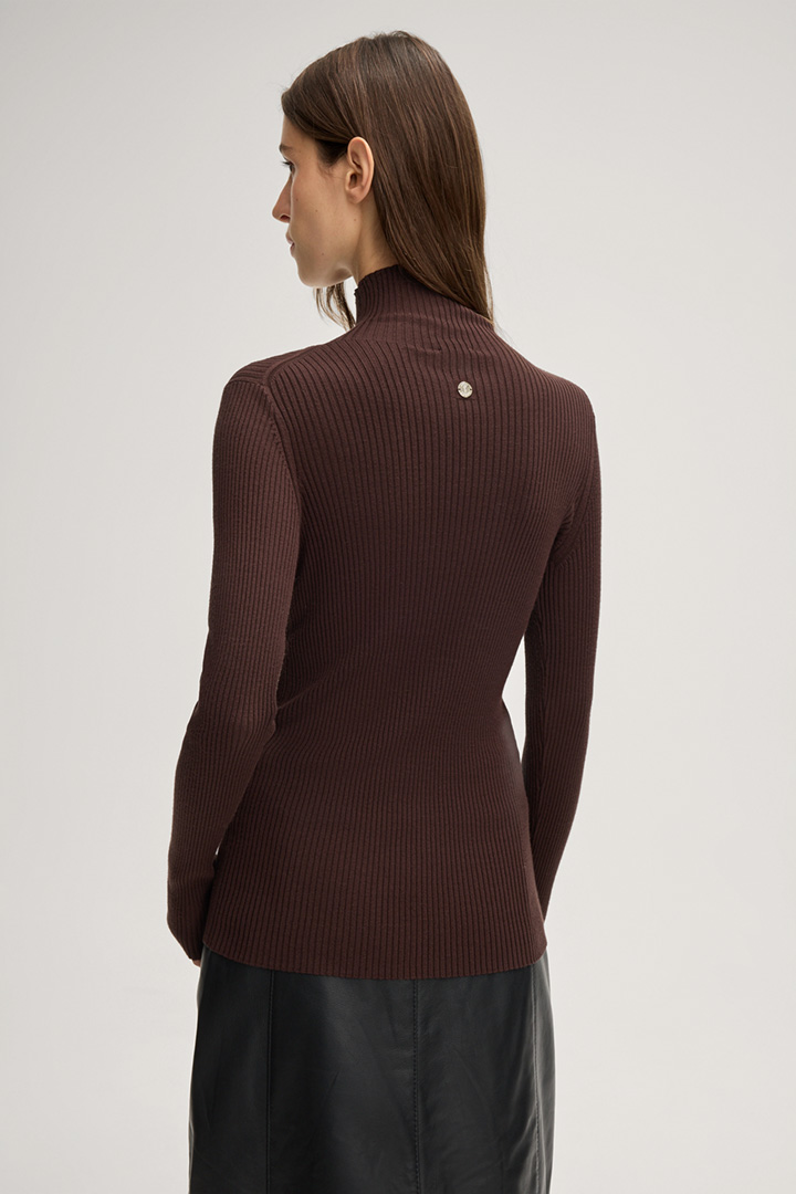 Pullover in Dark Brown