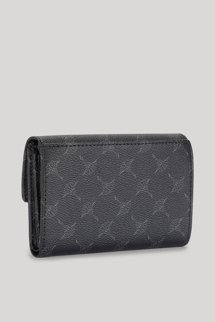 Leads to product detail page "Cortina Cosma Wallet in Black"