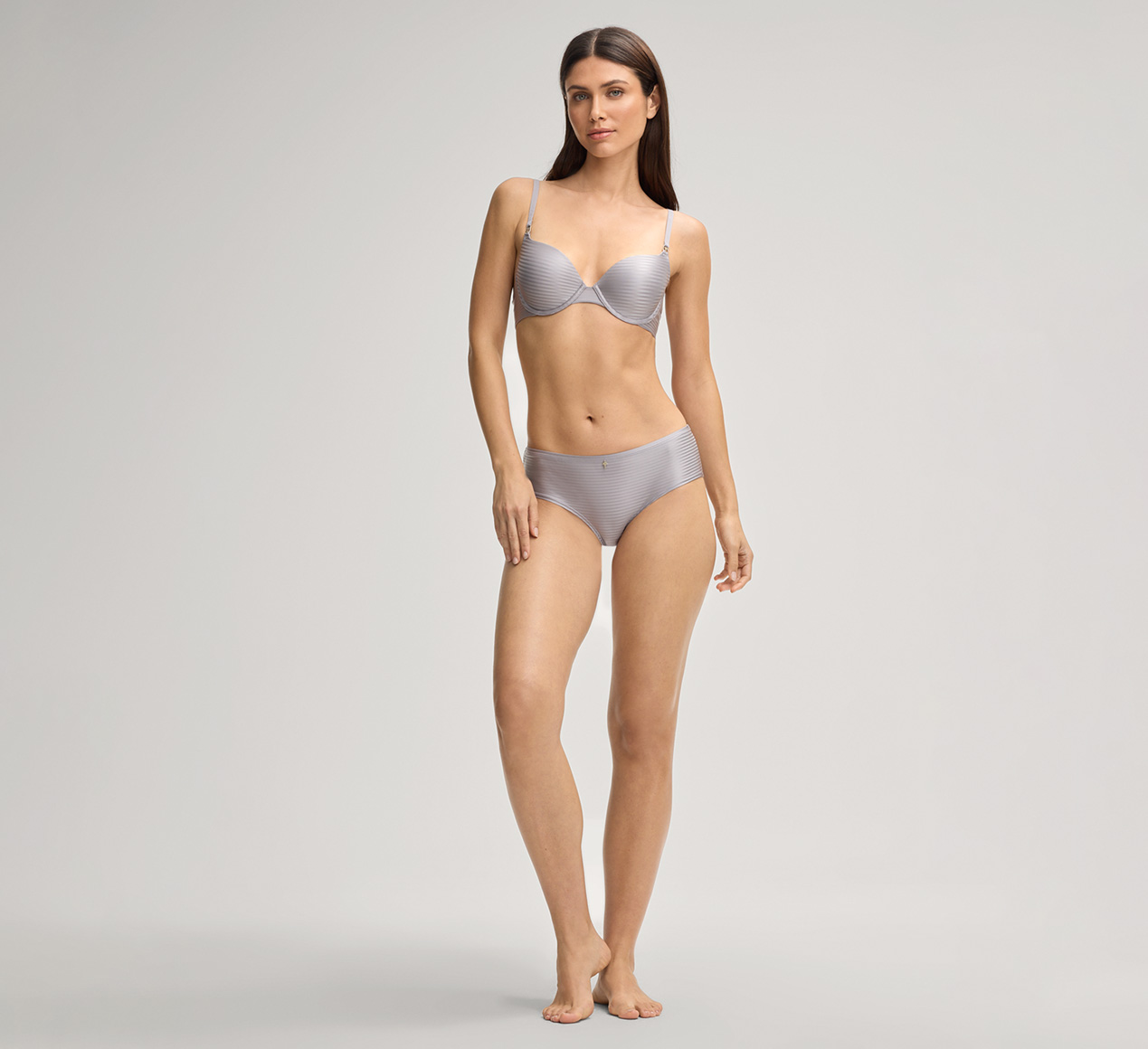 JOOP! präsentiert das Produkt Satin-Panty in Silbergrau aus der Kategorie Unterwäsche