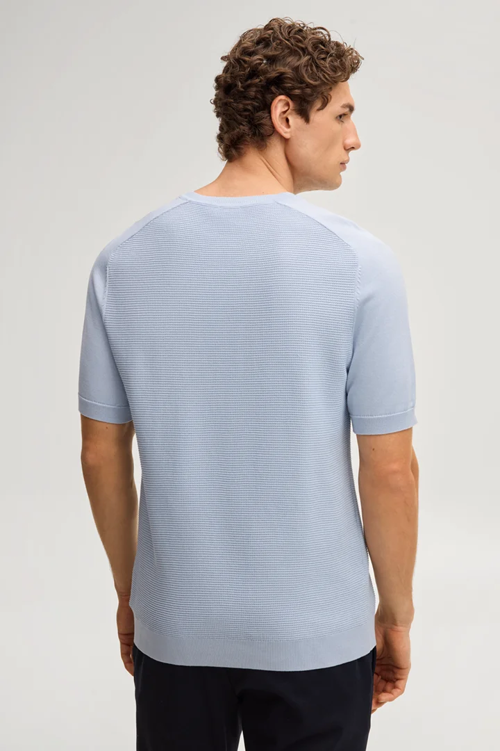 Führt zu Produktdetailseite „Strickshirt Vitor in Hellblau"