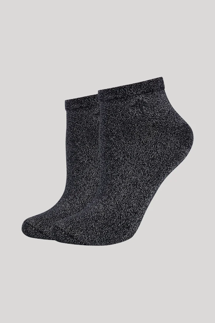 Leads to product detail page "2-pack of for your daily glam sneaker socks in black"