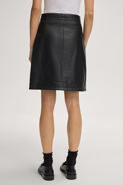 Leather Skirt in Black
