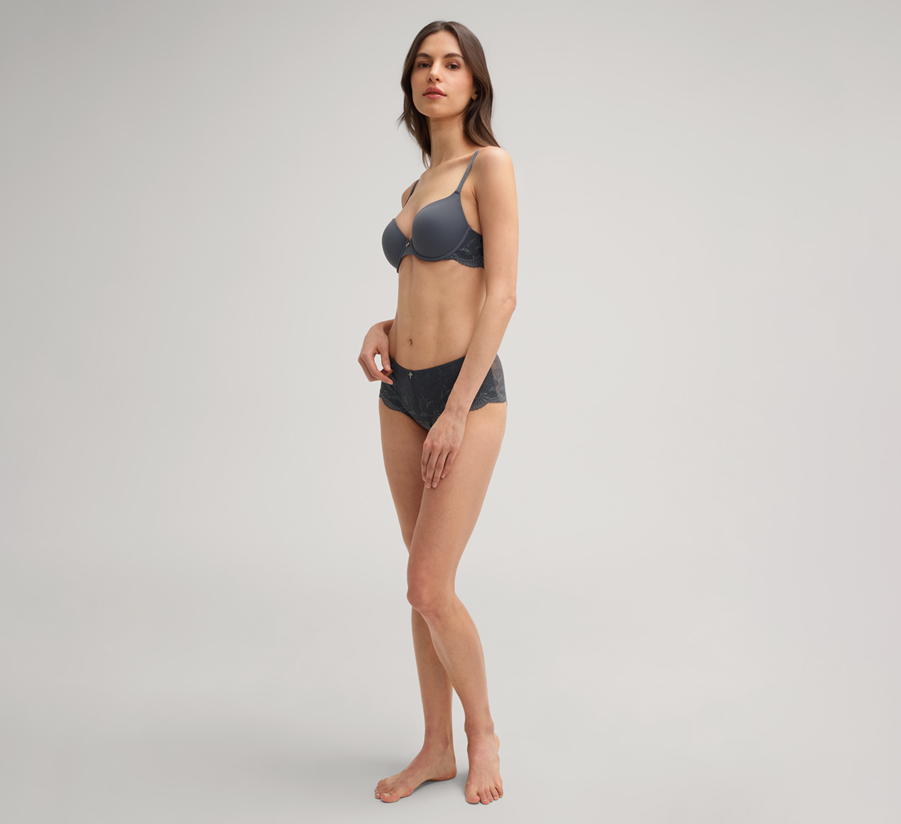 JOOP! präsentiert das Produkt Hipster Beautiful aus Spitze in Anthrazit aus der Kategorie Unterwäsche