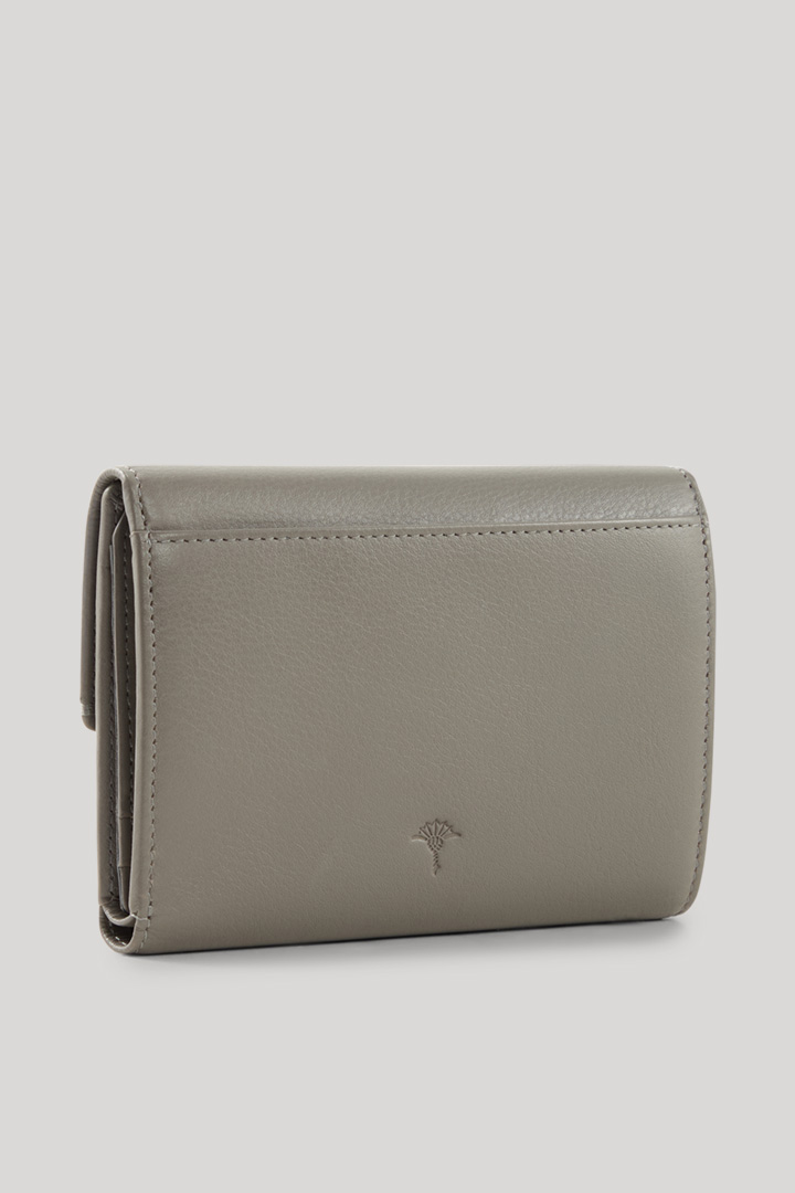 Leads to product detail page "Sofisticato Cosma Wallet in Taupe"