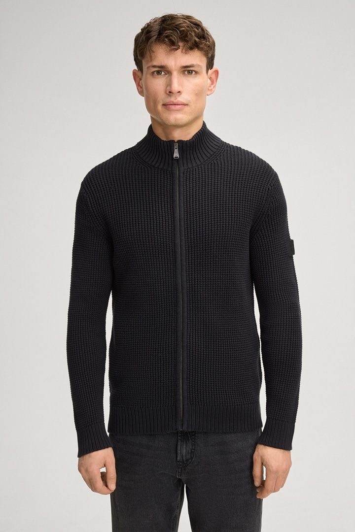 Leads to product detail page "Hajoros Cardigan in Black"