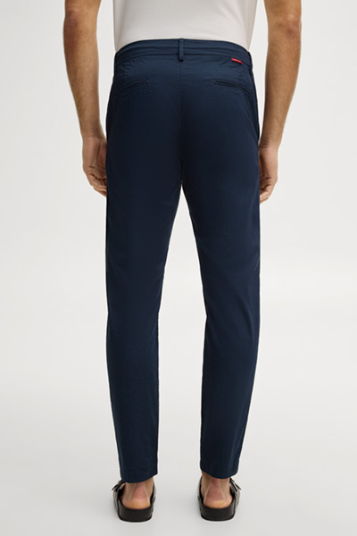 Chino Maxton in Navy