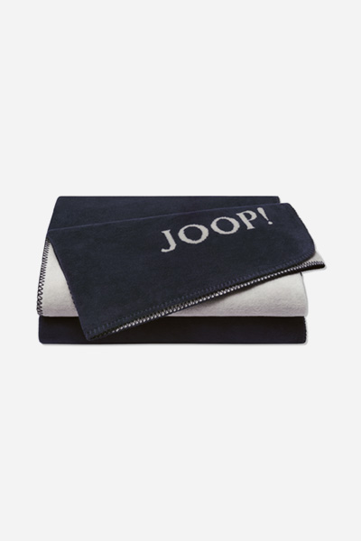 Führt zu Produktdetailseite „JOOP! UNI-DOUBLEFACE Wohndecke 150x200 cm, marine-grau"