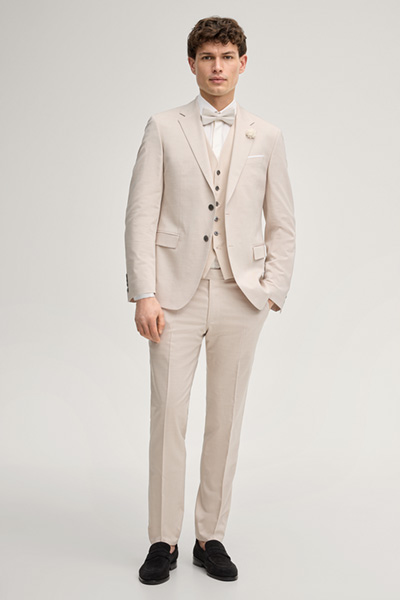 Führt zu Produktdetailseite „Anzugweste Weazer in Hellbeige"