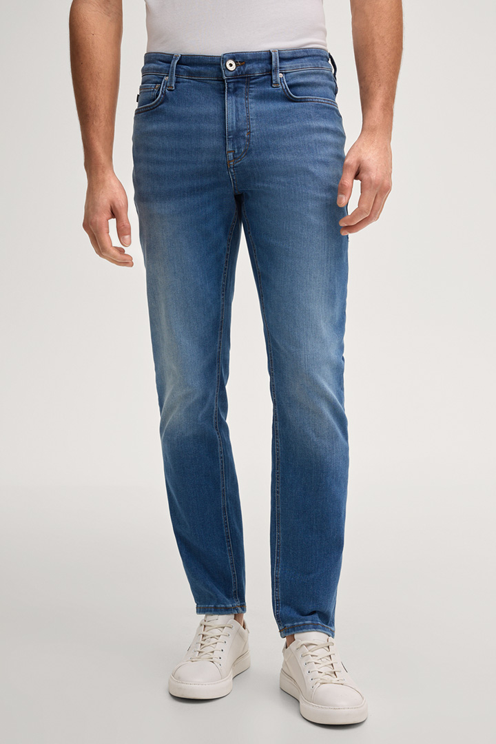 Führt zu Produktdetailseite „Re-Flex Jeans Stephen in Blau"