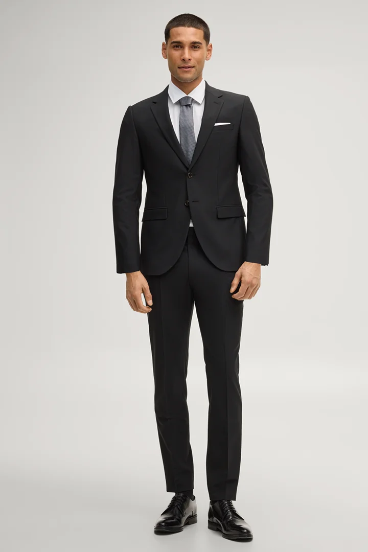 Leads to product detail page "Damon Modular Jacket in Black"