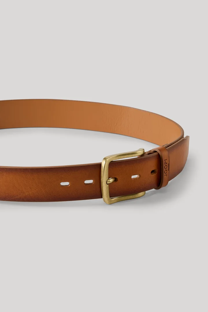 Führt zu Produktdetailseite „Ledergürtel in Cognac"