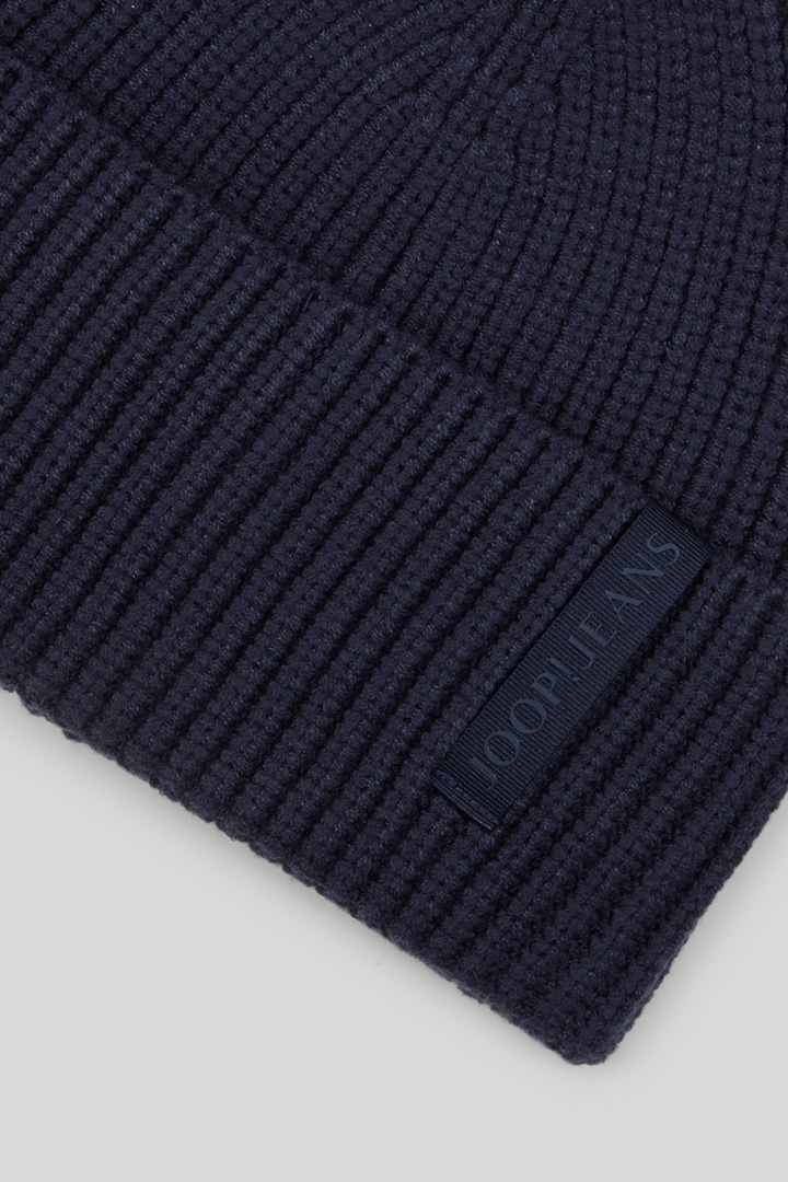 Lucifer Beanie in Navy