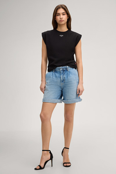 Tiss T-shirt in Black