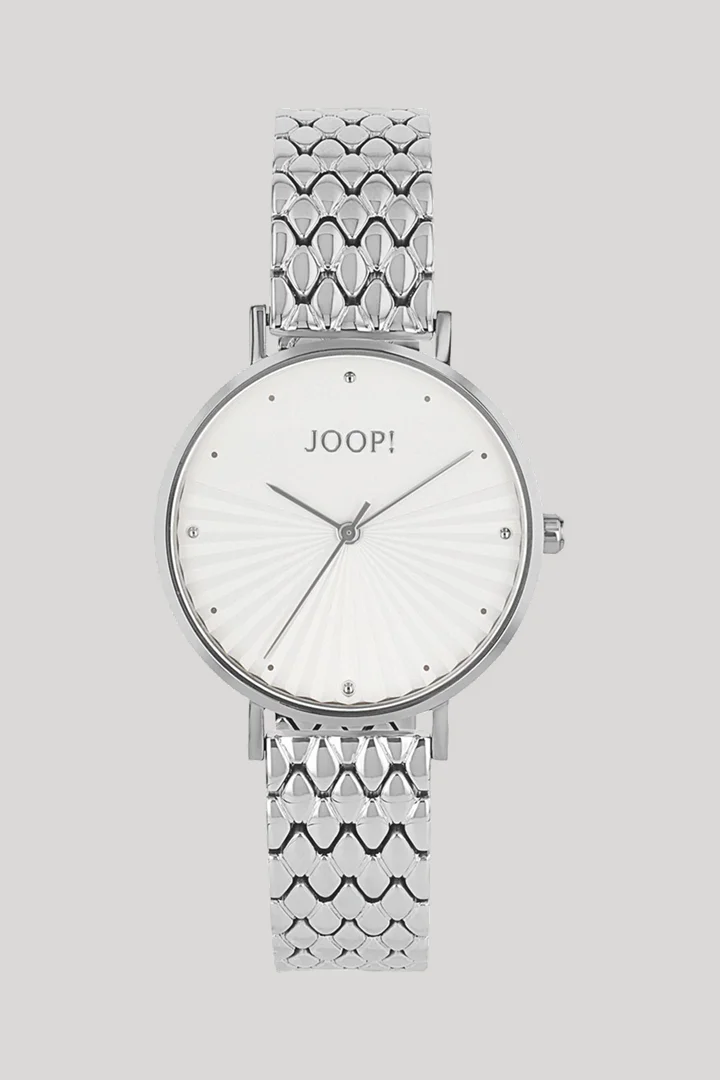 Leads to product detail page "Women's silver wristwatch"
