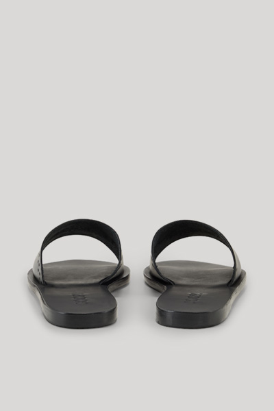 Führt zu Produktdetailseite „Sandalen Unico Lettera Charlene in Schwarz"