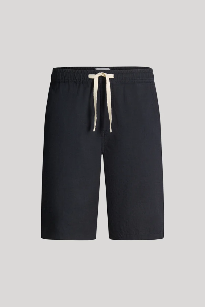 Leads to product detail page "Bermuda shorts Russ in navy"