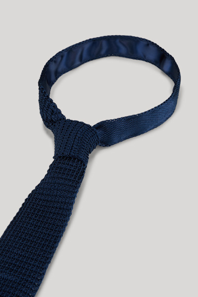 Knitted Tie in Navy