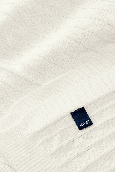 Leads to product detail page "Joop! weavelle plaid 130x170 cm, white"
