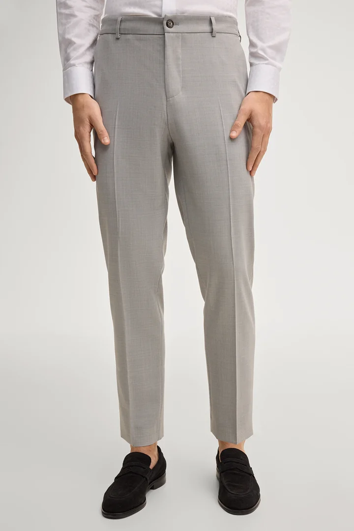 Führt zu Produktdetailseite „Baukasten-Anzughose River in Grau meliert"