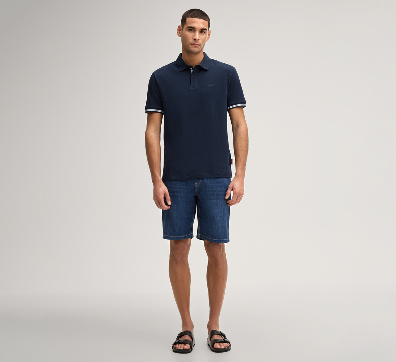 JOOP! präsentiert das Produkt Poloshirt Amare in Dunkelblau aus der Kategorie T-Shirts & Sweats