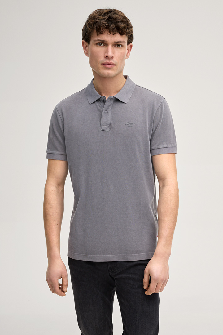 Leads to product detail page "Ambrosian Polo Shirt in Grey"