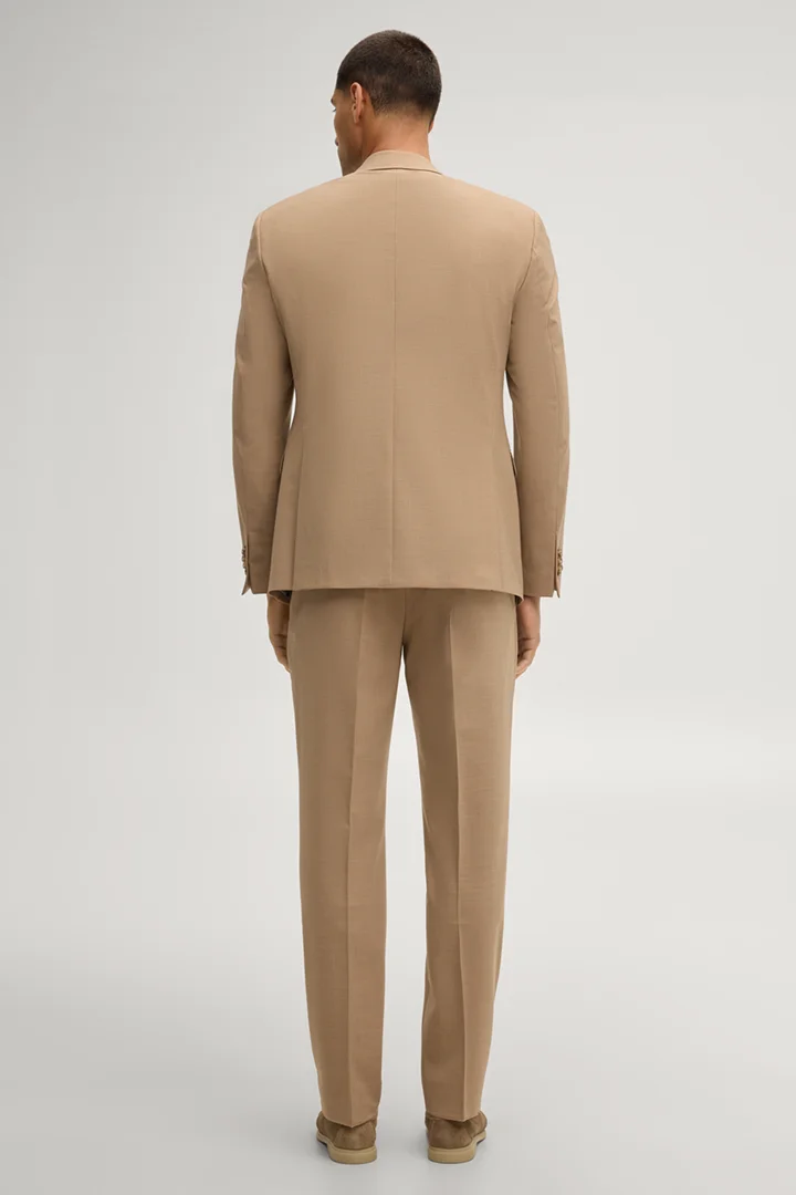 Führt zu Produktdetailseite „Anzug Finch Brad in Camel"