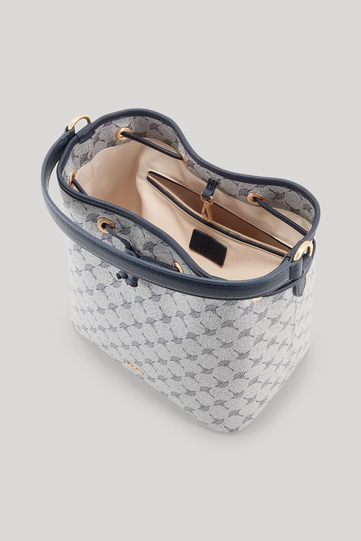 Leads to product detail page "Mazzolino Franziska"