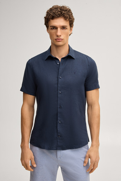 Leads to product detail page "Pit Short-Sleeve Linen-Blend Shirt in navy"