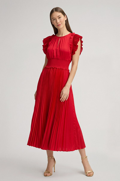 Führt zu Produktdetailseite „Plisseekleid Dilia in Rot"