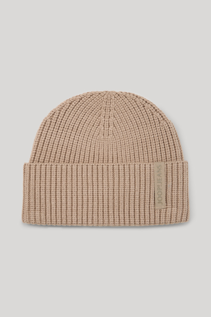 Lucifer Beanie in Beige