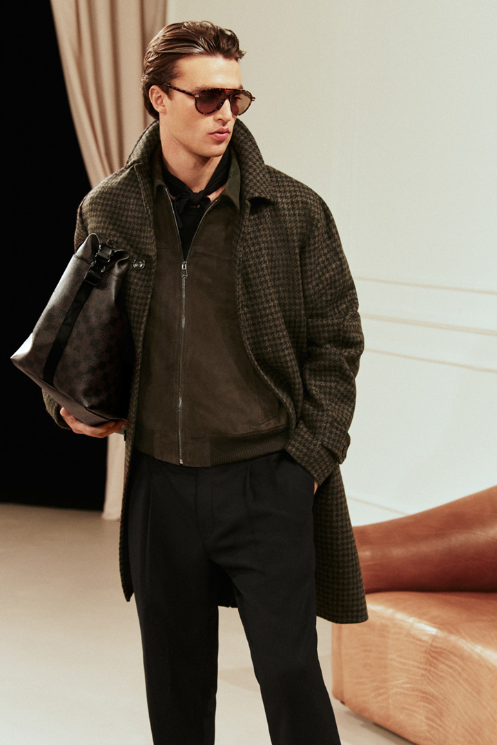 Führt zu Look-Detailseite „Shop the Look“