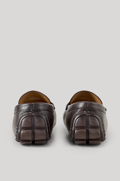 Leads to product detail page "Pero dimitri loafers in dark brown"