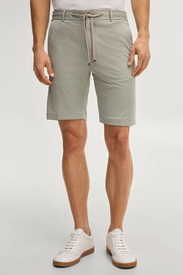 Führt zu Produktdetailseite „Chino-Shorts Capri in Grün"
