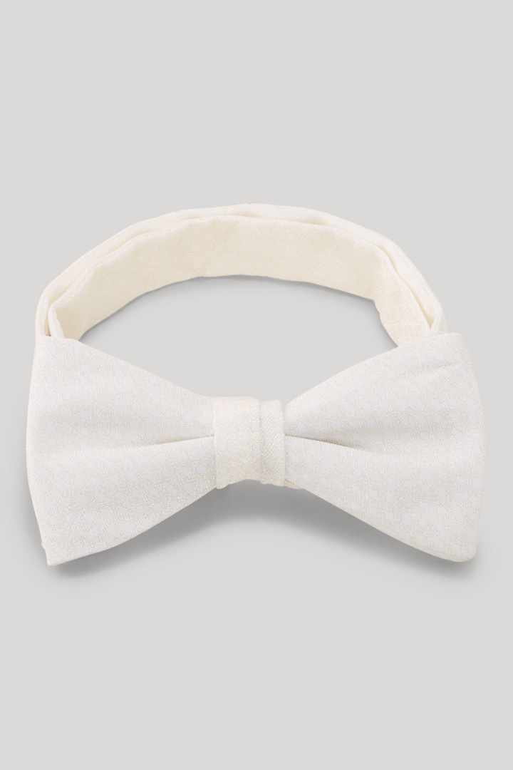 Führt zu Produktdetailseite „Fliege in Offwhite"