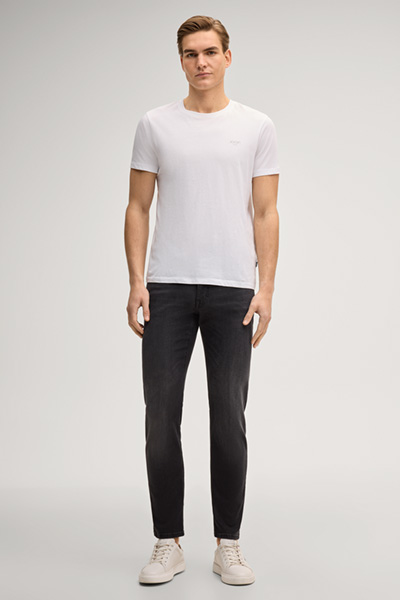 Fortres Jeans in Washed Black