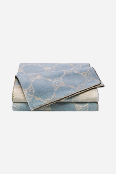 Leads to product detail page "Joop! cornflower throw 150x200 cm, sky blue"