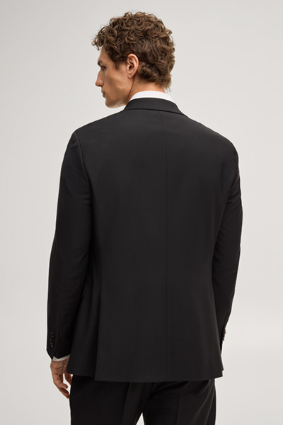 Leads to product detail page "Finch Modular Jacket in Black"