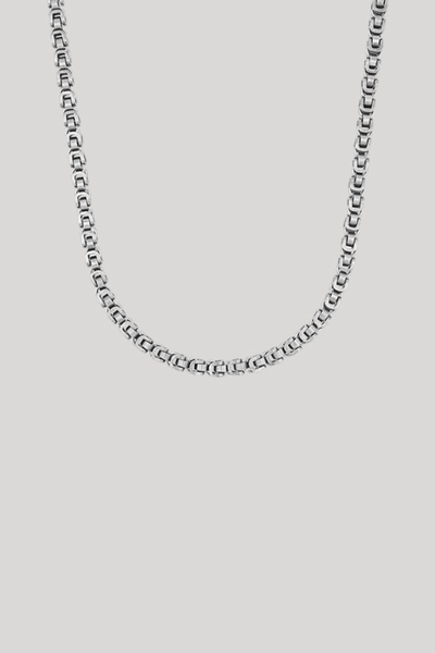 Prowadzi do strony produktu „Naszyjnik ze stali nierdzewnej w kolorze srebrnym"