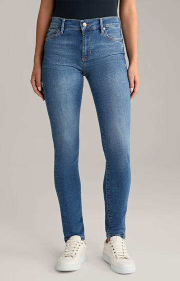 Sol Jeans in Medium Blue