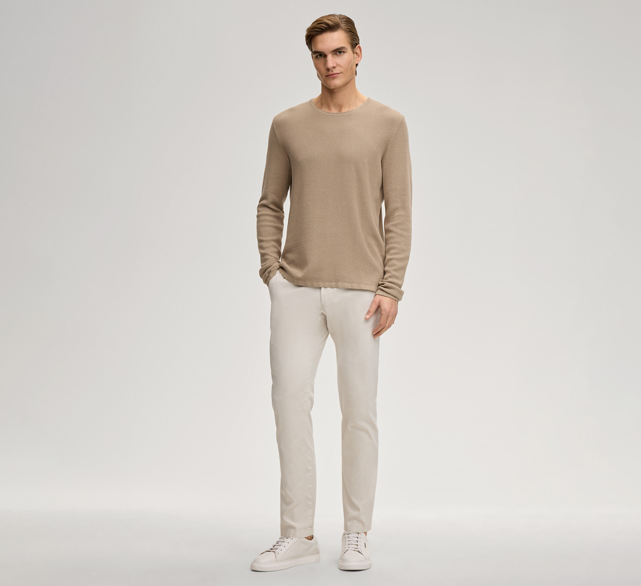 JOOP! präsentiert das Produkt Pullover Svenor in Beige aus der Kategorie Strick