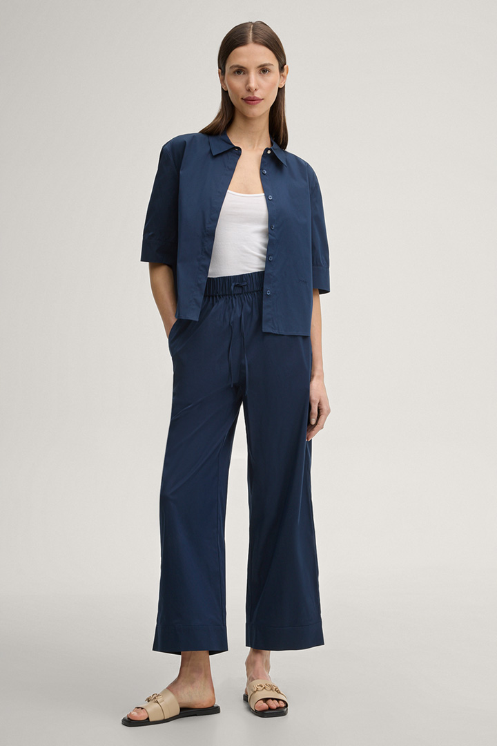 Führt zu Produktdetailseite „Bluse Begonia in Navy"